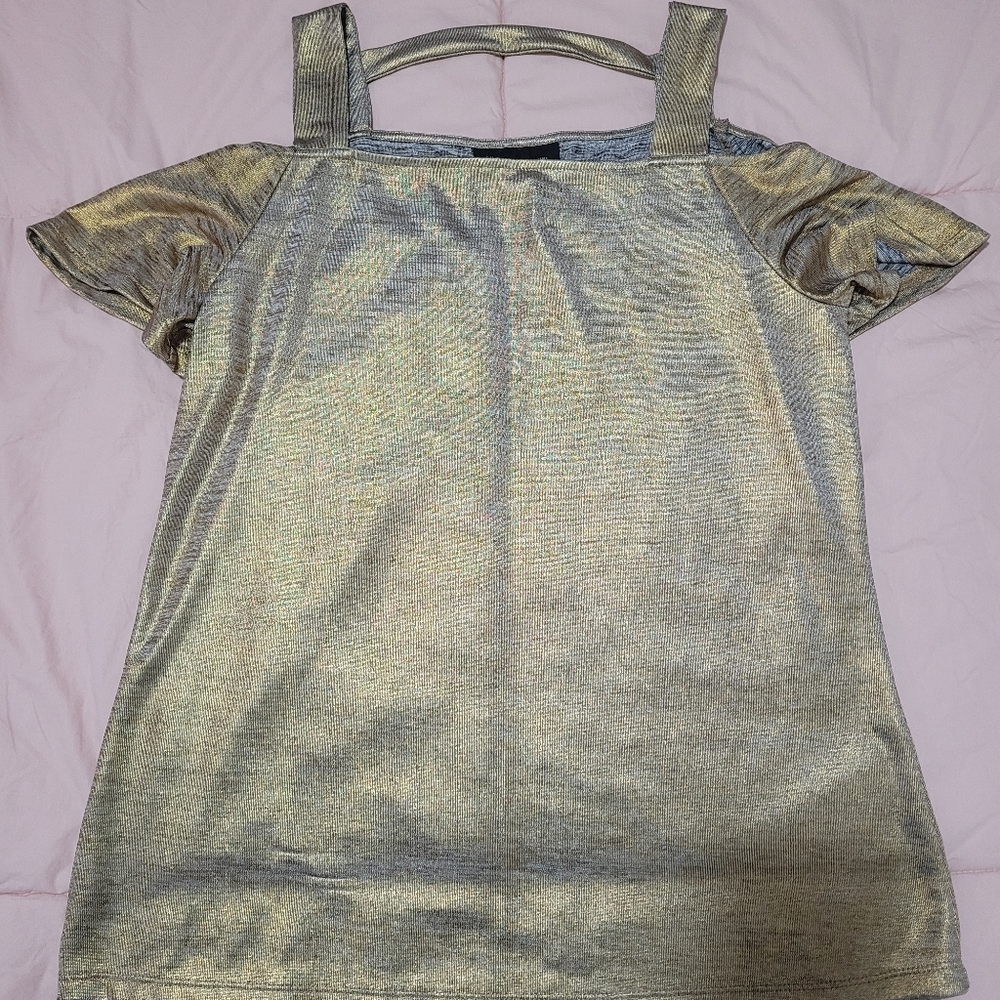 INC Gold top